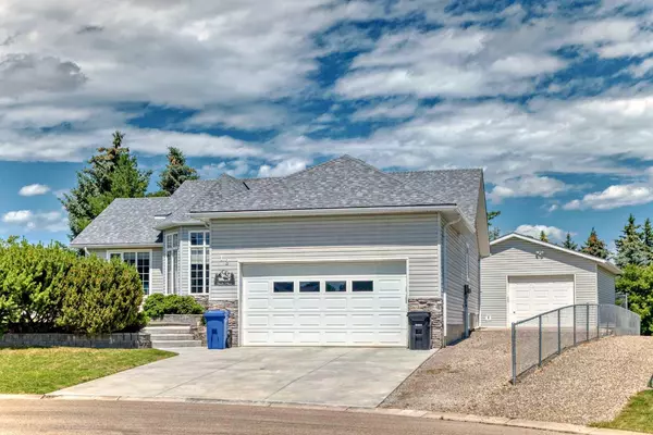 12 Julia PL, Didsbury, AB T0M 0W0