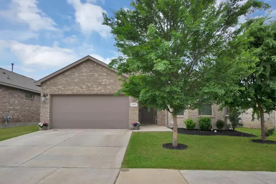 721 Cromane Road, Fort Worth, TX 76052