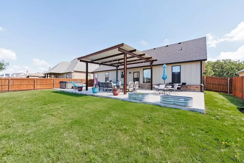 Springtown, TX 76082,825 Holbrook Road