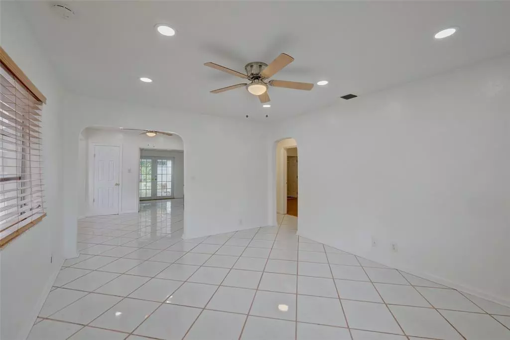 Hollywood, FL 33020,2735 Adams St