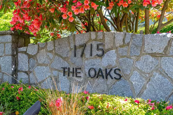 1715 Richmond Ave #405, Victoria, BC V8P 4P9