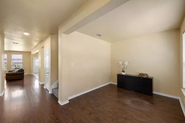 Fort Worth, TX 76052,13445 Leather Strap Drive