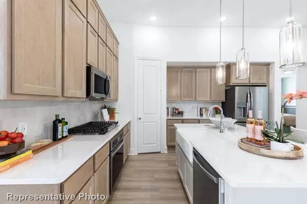 Lavon, TX 75166,827 Trailing Vine Way