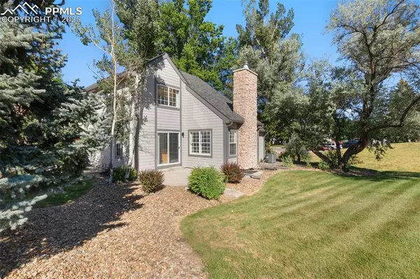 330 Cobblestone DR, Colorado Springs, CO 80906