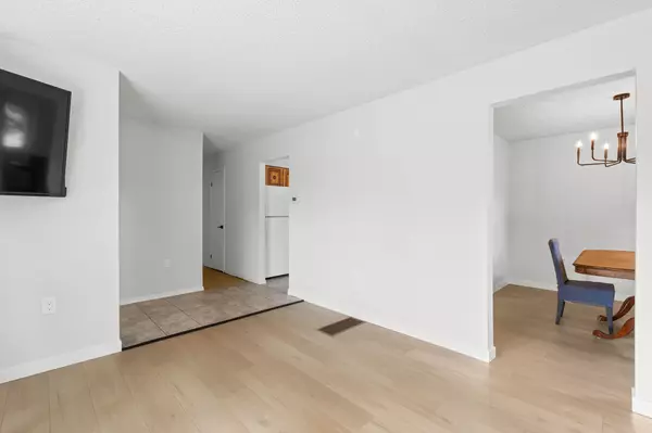 Edwardsburgh/cardinal, ON K0E 1T1,29 Elizabeth ST