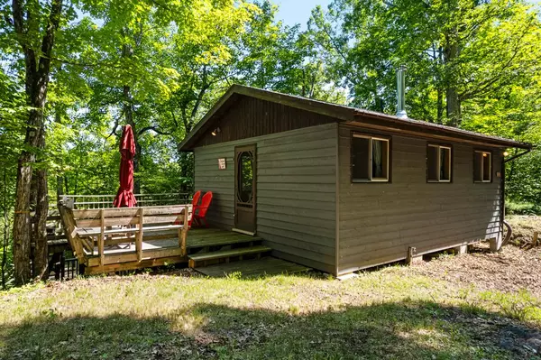 Tay Valley, ON K0H 2B0,655 Farren Lake #12a LN