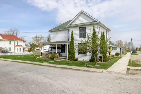 Lambton Shores, ON N0M 1B0,10 Smith ST