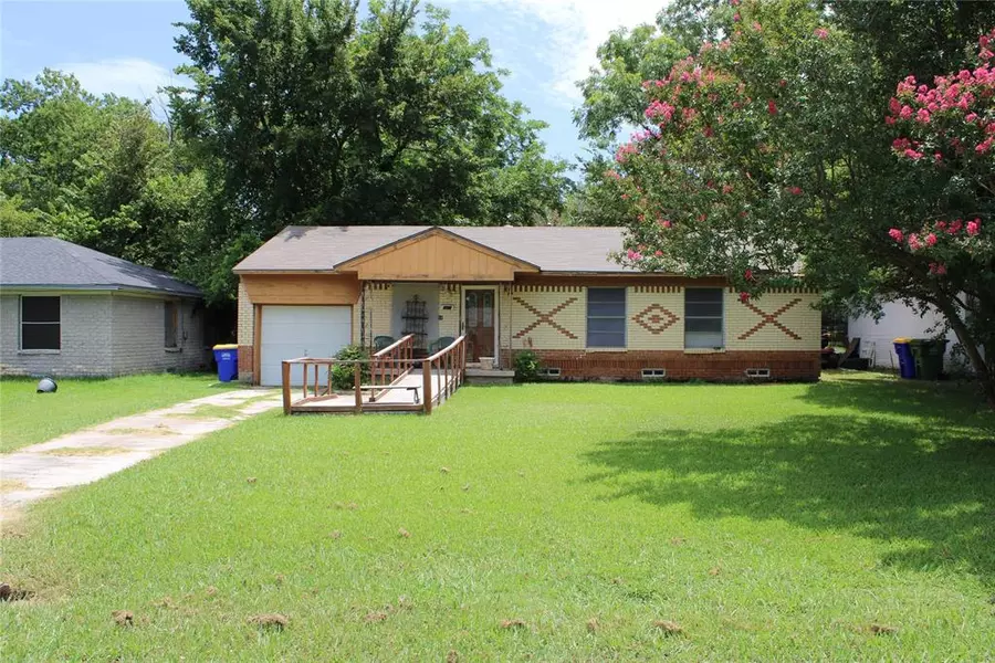 614 E Farmers Road, Seagoville, TX 75159