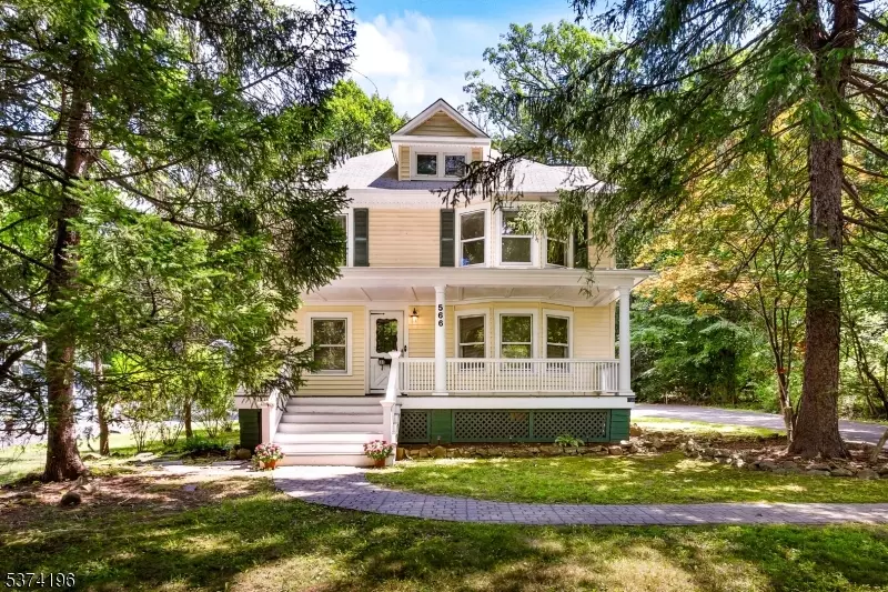 Berkeley Heights Twp., NJ 07922,566 Plainfield Ave