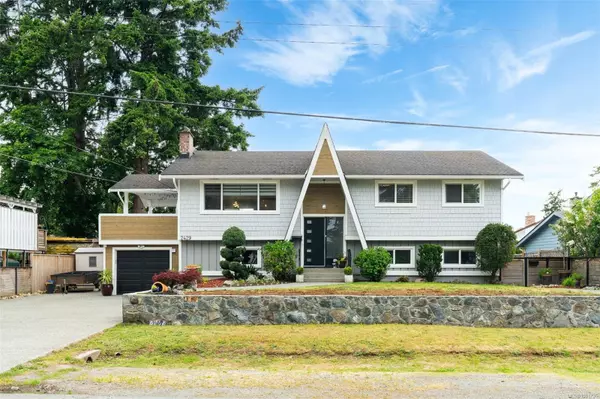 2429 Marlene Dr, Colwood, BC V9B 4L3