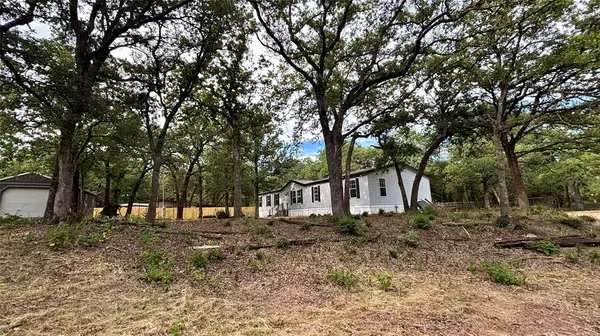 109 Summers Circle, Azle, TX 76020