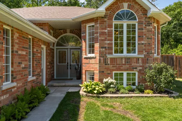 Barrie, ON L4N 0C8,156 Cumming DR
