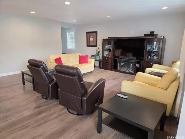 Outlook, SK S0L 2N0,328 McTavish STREET