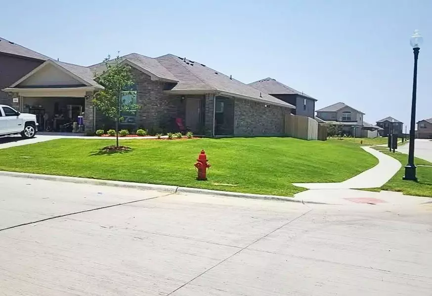 300 Preakness Lane, Ponder, TX 76259