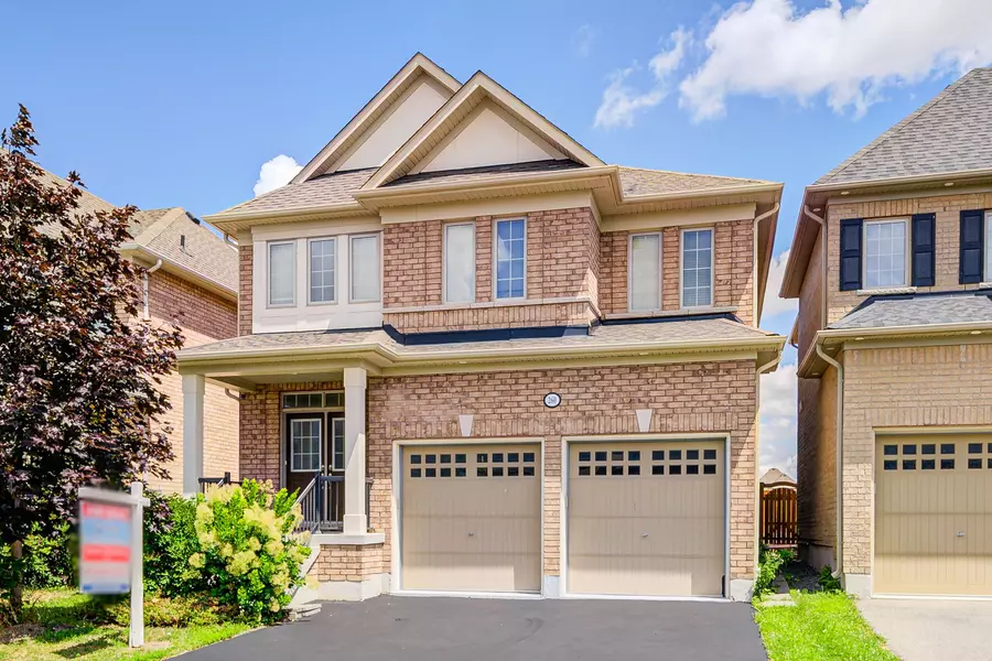 260 Cosgrove DR, Oshawa, ON L1L 0K4