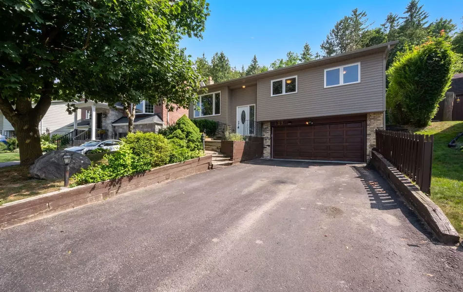137 Connaught CRES, Caledon, ON L7E 2S5