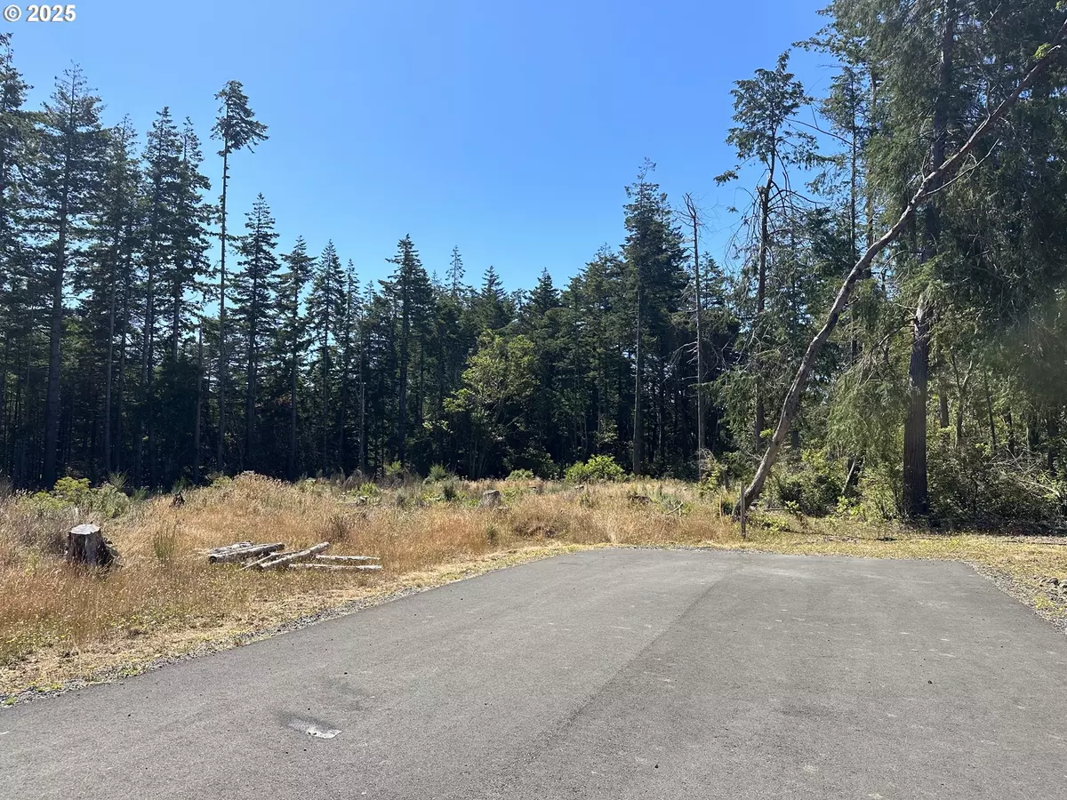 Port Orford, OR 97465,HWY 101