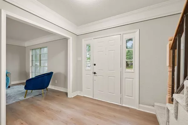 Grapevine, TX 76051,516 Briarcroft Drive