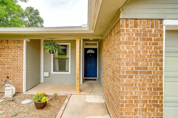 Burleson, TX 76028,213 NE Timber Ridge Drive