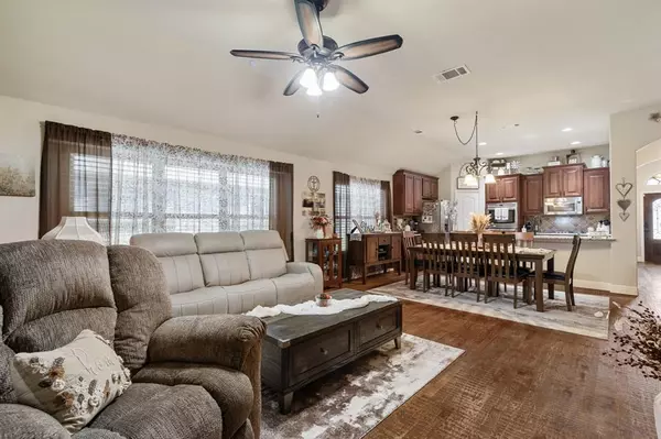 Sherman, TX 75092,202 W North Creek Drive
