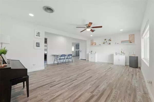 421 E Tarrant Road, Grand Prairie, TX 75050