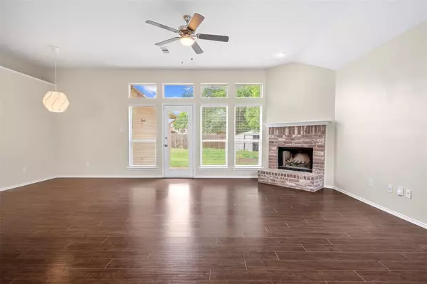 Glenn Heights, TX 75154,237 W Willow Creek Drive