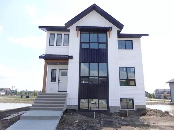 439 Townsend ST, Red Deer, AB T4P 0Y7