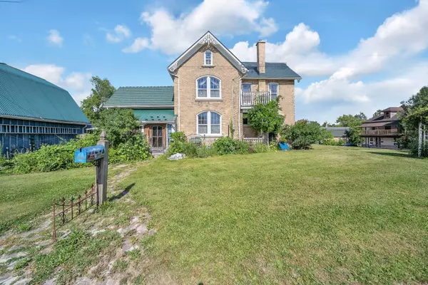 West Grey, ON N0G 1R0,402 LAMBTON ST E