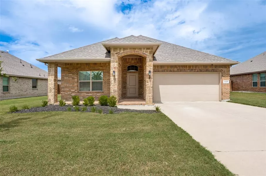 3437 Eloise Lane, Krum, TX 76249