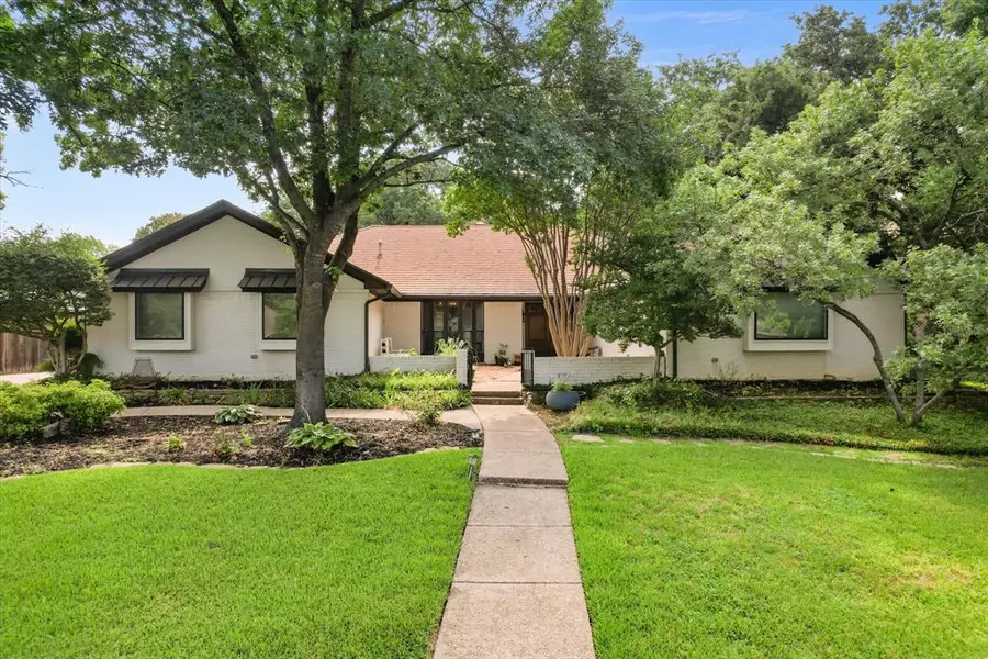 3907 Copperwood Court, Colleyville, TX 76034