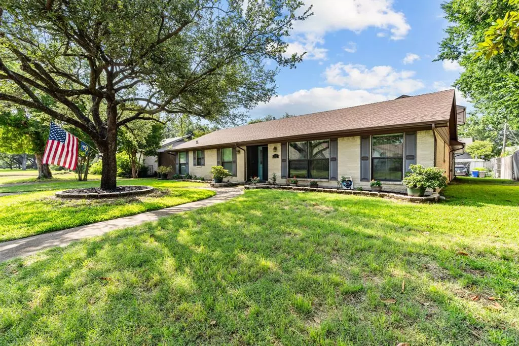 Farmers Branch, TX 75234,2912 Marsann Lane