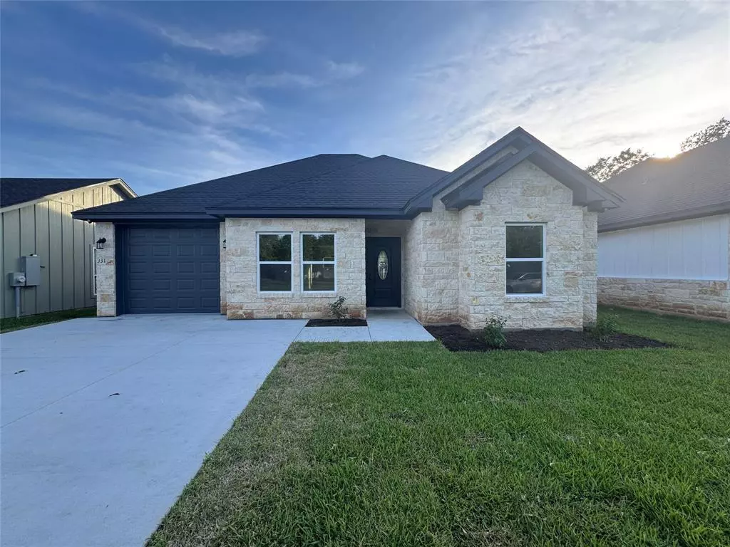 Mcgregor, TX 76657,331 Rogers Street