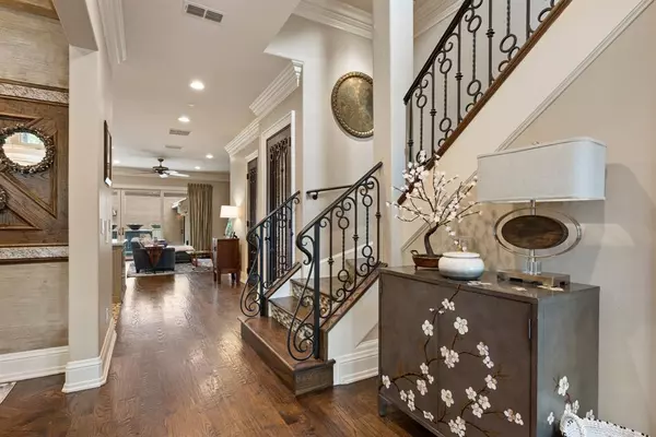 Southlake, TX 76092,1532 Main Street