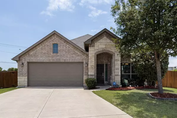 2133 Blakely Court, Fort Worth, TX 76134