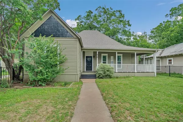 Cleburne, TX 76033,416 W Willingham Street