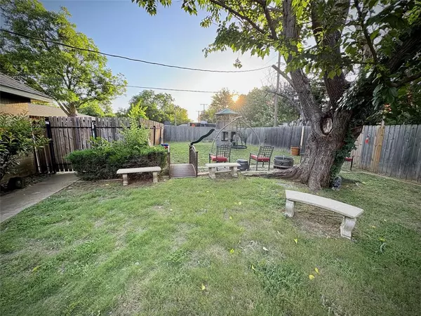 Haltom City, TX 76117,4124 Maryview Court