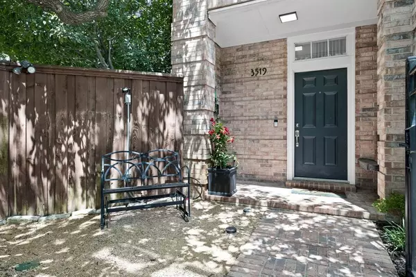 Dallas, TX 75219,3519 Prescott Avenue