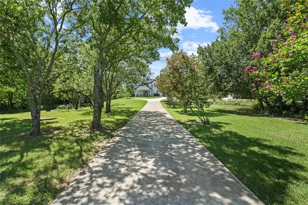 Cedar Hill, TX 75104,2860 Emerald Sound Drive