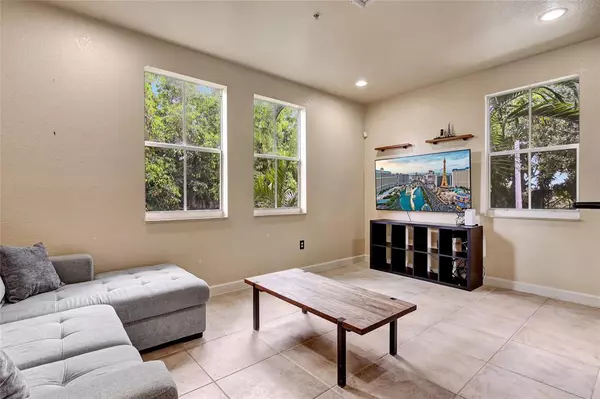 Miramar, FL 33027,4475 SW 160th Ave #207