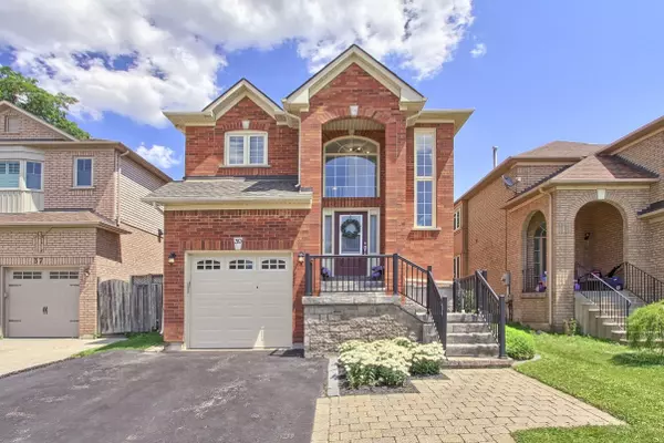 39 Segwun RD, Hamilton, ON L8B 0K2