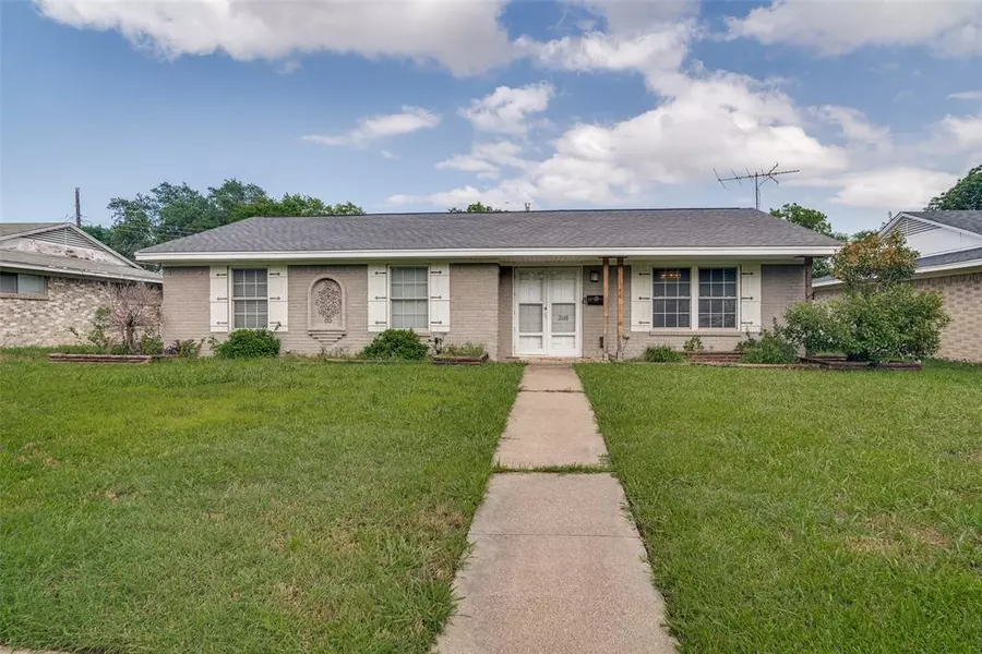 2618 Eastbrook Drive, Mesquite, TX 75150