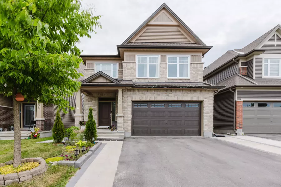 537 Vivera PL, Stittsville - Munster - Richmond, ON K2S 0W2