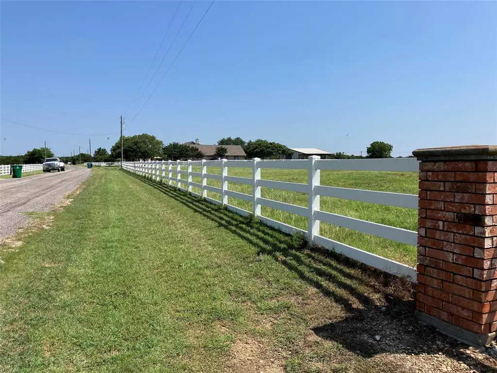 Whitney, TX 76692,1725 Highland Drive