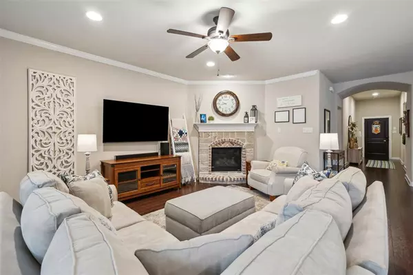8332 Trickham Bend, Fort Worth, TX 76131