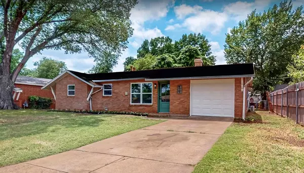 409 Fleming Drive, Hurst, TX 76053