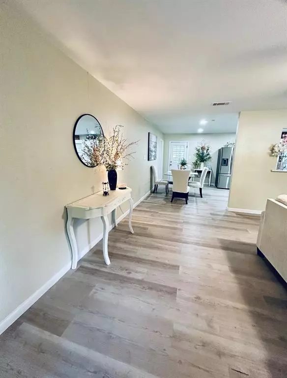 Kaufman, TX 75142,307 E 5th Street