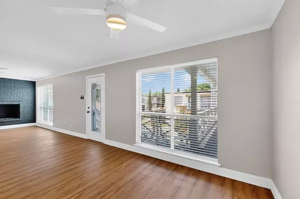 Dallas, TX 75206,5919 E University Boulevard #238