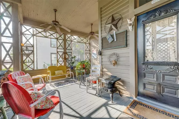 Denison, TX 75020,626 W Chestnut Street