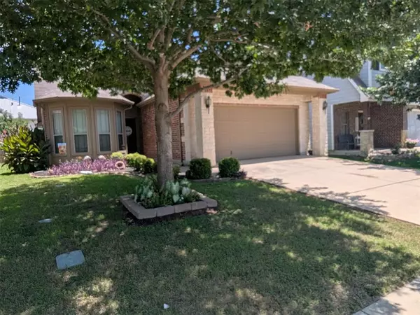 7228 Silver City Drive, Fort Worth, TX 76179