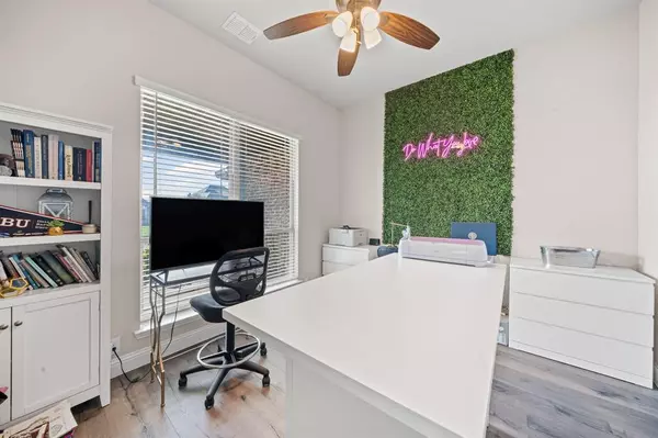 Midlothian, TX 76065,725 Salvia Court
